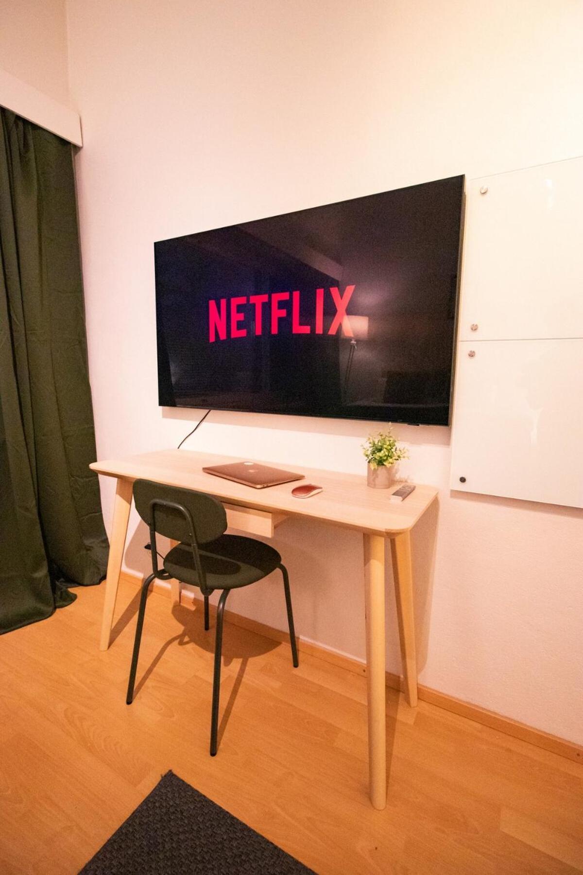 Apartment Peaceful - Near Kaari Mall, 5 Min To Train Helsinki